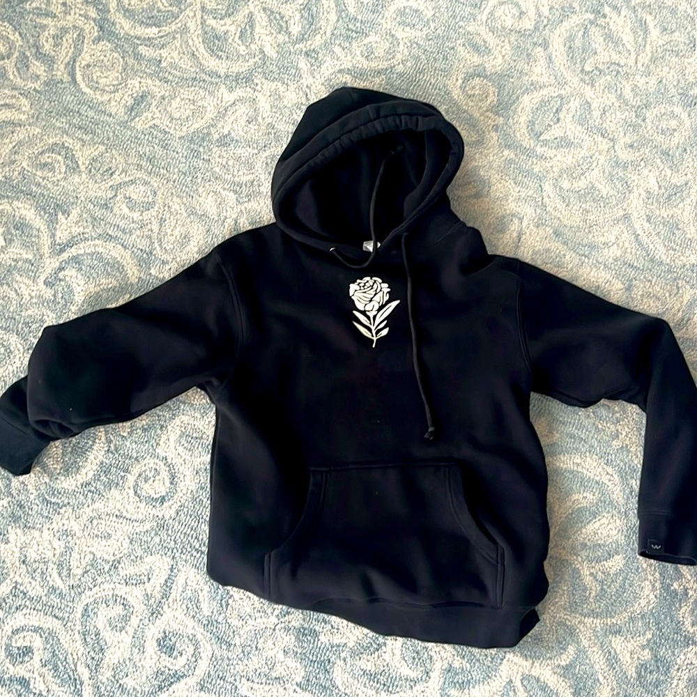 Elevation worship graves hoodie size small EUC